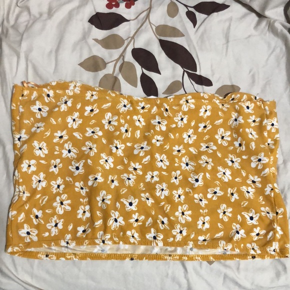 Urban heritage Yellow floral crop top - Picture 4 of 4